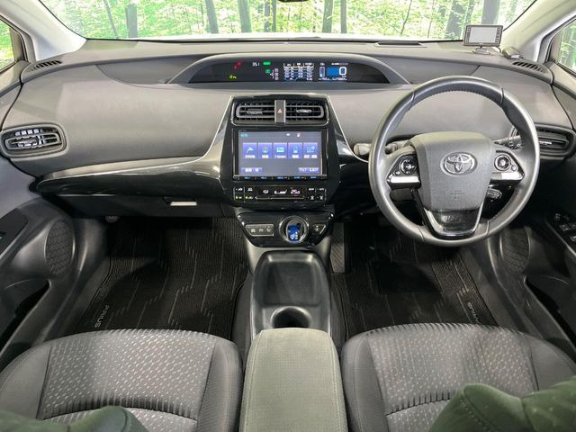 プリウス1.8 S セーフティ プラス