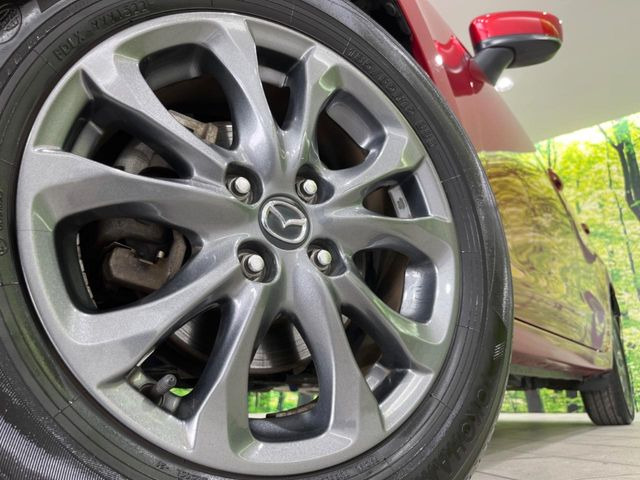 �y����15�C���`�A���~�z�C�[���z�O�ςɃ}�b�`���������A���~�z�C�[���𑕒����Ă���܂��B�e��ЊO�A���~�z�C�[����A�X�^�b�h���X�^�C�����戵�����Ă���܂��B���񂲑��k����������