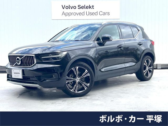 XC40B4 AWD インスクリプション 4WD
