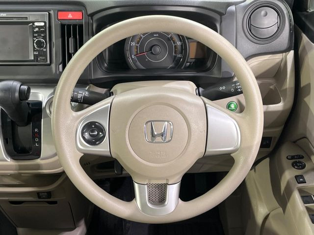 �y�X�e�A�����O�X�C�b�`�z�^�]���A�O������ڐ������炷���ƂȂ��A�I�[�f�B�I���̑��삪�\�ȕ֗��@�\!���S&���K�ȃh���C�u�����o���Ă���܂���