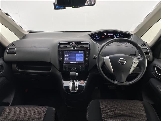 セレナ2.0 ハイウェイスター Vセレクション+Safety S-HYBRID