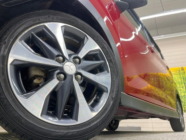�y�����A���~�z�C�[���z�O�ςɃ}�b�`���������A���~�z�C�[���𑕒����Ă���܂��B�e��ЊO�A���~�z�C�[����A�X�^�b�h���X�^�C�����戵�����Ă���܂��B���񂲑��k����������
