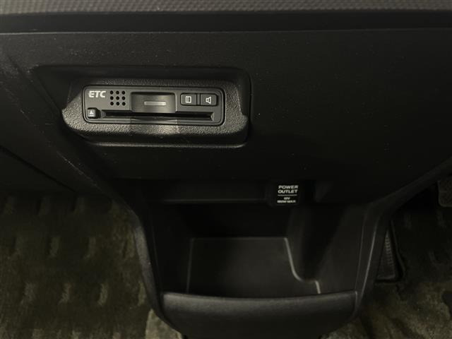フリードハイブリッド1.5 ジャストセレクション
