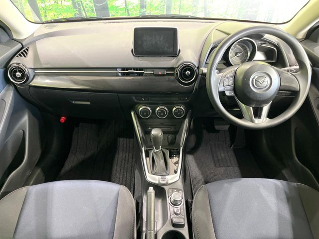 デミオ1.3 13S