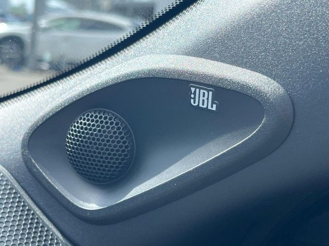 �yJBL�T�E���h�V�X�e���t�������i�r�z�[���̃i�r�@�\�͂������A���x�ȃ`���[�j���O�\�͂����ڂ���Ă���A�������ȉ��y�����y���݂��������܂���