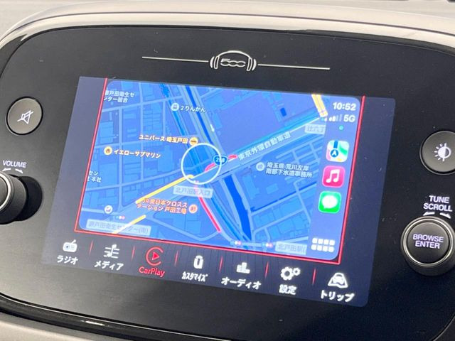 ��Apple Car Play:�X�}�z�Ƃ̗L���ڑ��ŁA�i�r�E�I�[�f�B�I�Đ��ȂǃX�}�z�̃A�v���@�\����ʂł��g����֗��@�\�ł�!