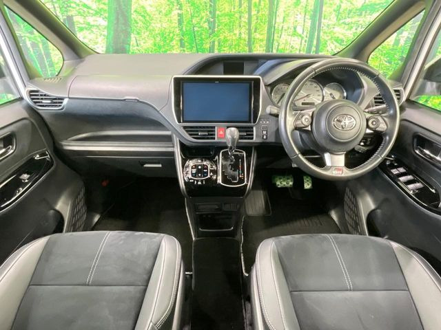 ヴォクシー2.0 ZS GR スポーツ