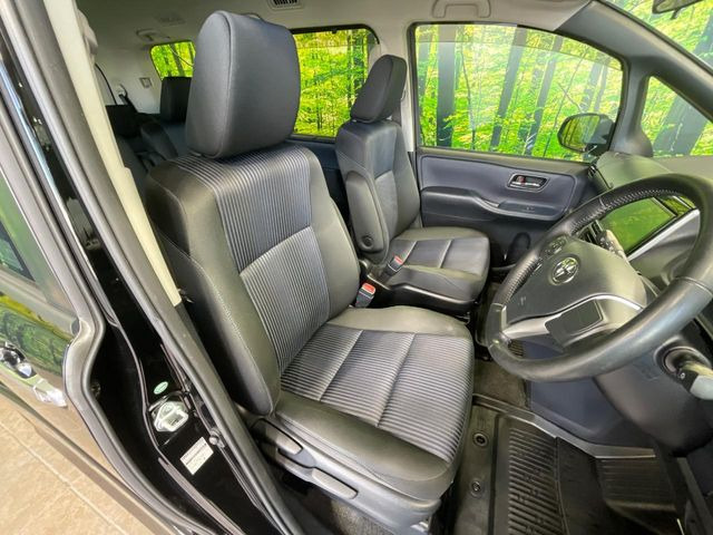 トヨタ ヴォクシー 2.0 ZS 煌II 172.0万円 平成29年(2017年) 沖縄県