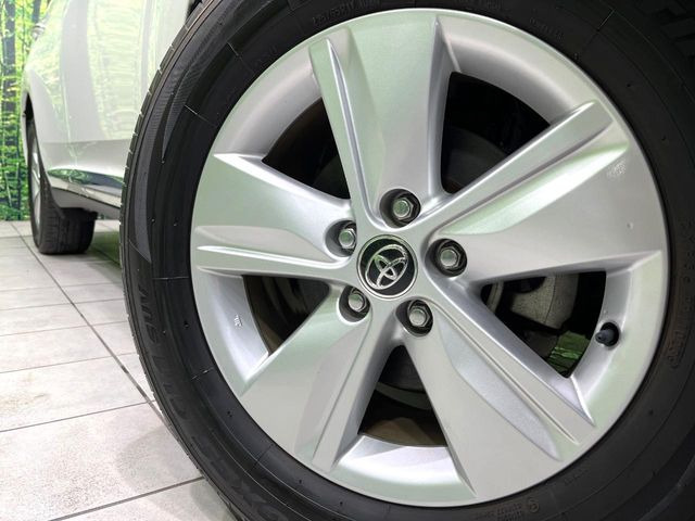 �y����17�C���`�A���~�z�C�[���z�O�ςɃ}�b�`���������A���~�z�C�[���𑕒����Ă���܂��B�e��ЊO�A���~�z�C�[����A�X�^�b�h���X�^�C�����戵�����Ă���܂��B���񂲑��k����������