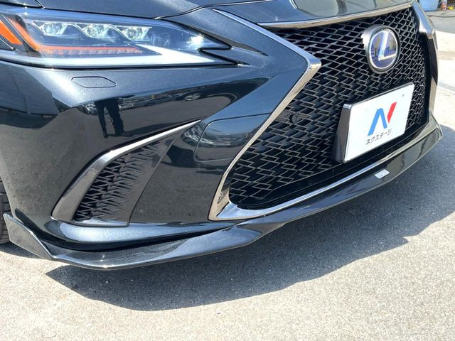 ES300h Fスポーツ