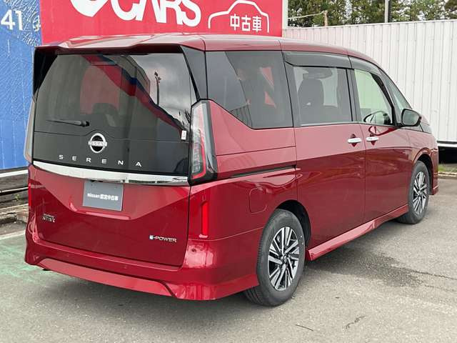 セレナ1.4 e-POWER ハイウェイスターV