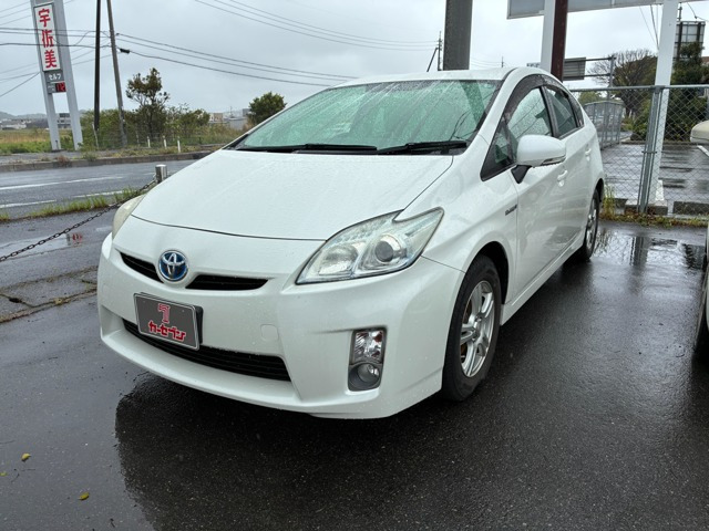 プリウス1.8 S