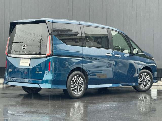 セレナ1.4 e-POWER ハイウェイスターV