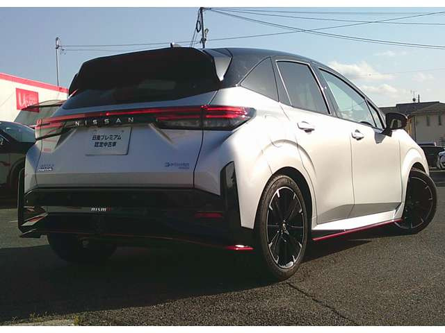 ノートオーラ1.2 NISMO チューンド e-POWER 4WD