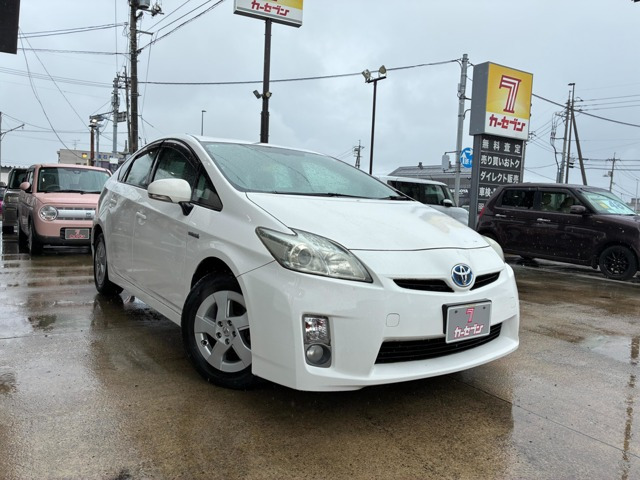 プリウス1.8 S