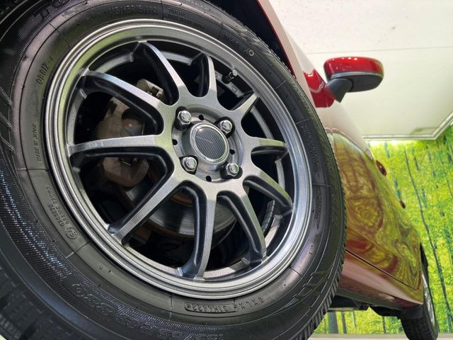 �y15�C���`�A���~�z�C�[���z�O�ςɃ}�b�`�����A���~�z�C�[���𑕒����Ă���܂��B�e��A���~�z�C�[����A�X�^�b�h���X�^�C�����戵�����Ă���܂��B���񂲑��k����������