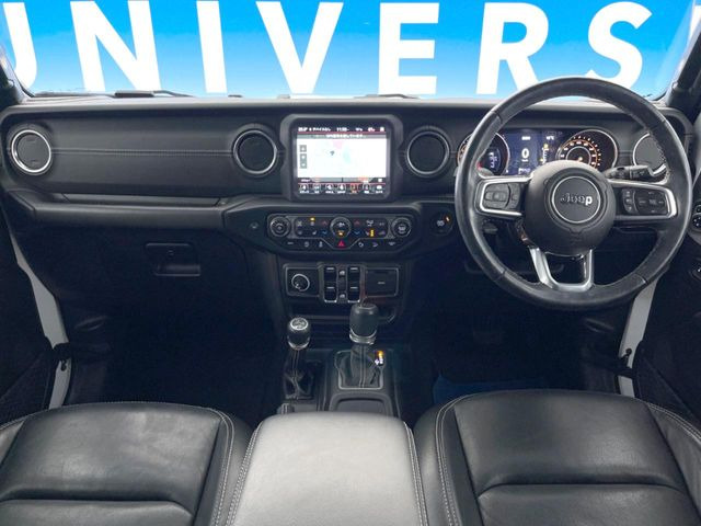 ラングラーアンリミテッド サハラ 4WD