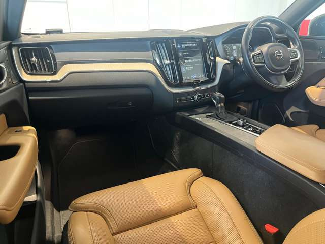 XC60D4 AWD インスクリプション ディーゼル 4WD