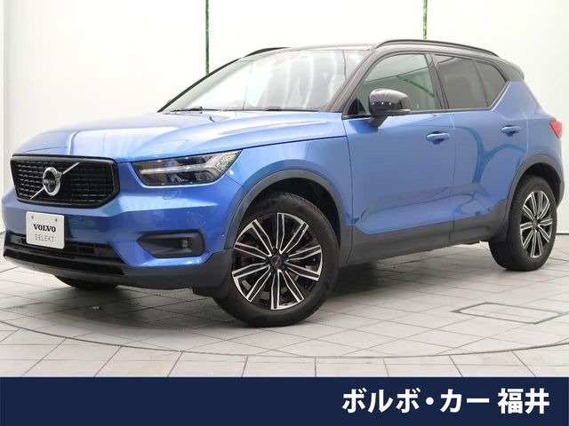 XC40B4 AWD Rデザイン 4WD