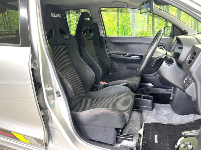 �yRECARO���o�P�b�g�V�[�g�z�l�ԍH�w�Ɋ�Â����ʈ����z�ɂ���č��ւ̕��S�Ⓑ���ԉ^�]���̔�J�������y������ڂŃ��J���Ƃ킩��X�|�[�e�B�ȃ��b�N�X�������ł��B