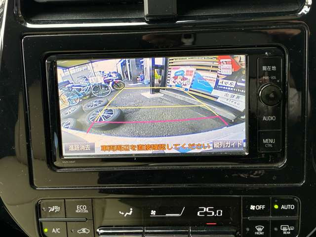 プリウス1.8 A E-Four 4WD
