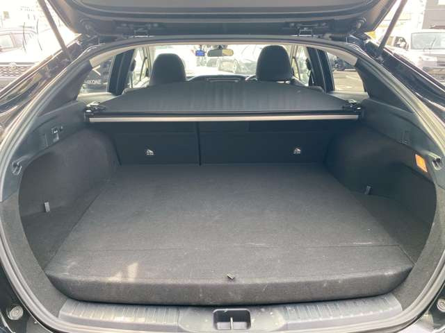 在庫車両に関してはお客様により良いものをご提供する為に品質に拘って仕入れを行っております。各お車の状態はそれぞれですのでご商談時に当店スタッフがご説明させて頂きますのでご安心くださいませ。