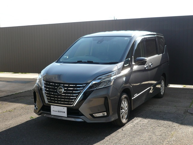 セレナ2.0 ハイウェイスターV 4WD
