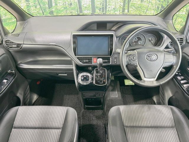 ヴォクシー2.0 ZS