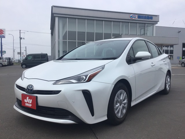 プリウス1.8 S E-Four 4WD