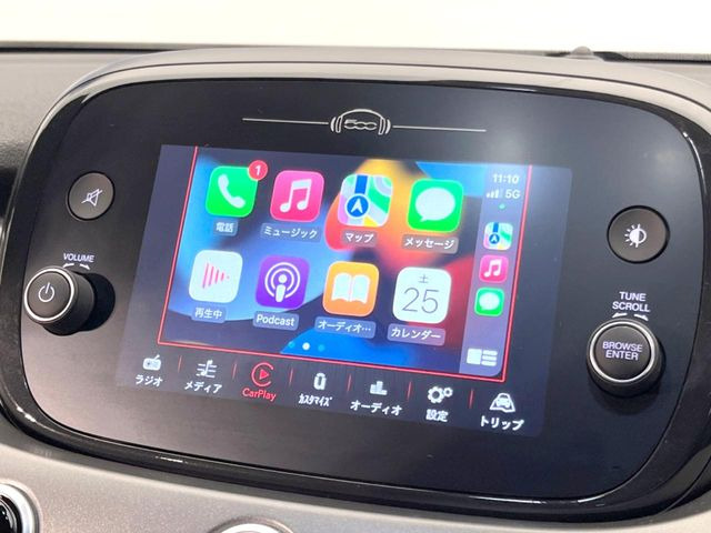��Apple Car Play:�X�}�z�Ƃ̗L���ڑ��ŁA�i�r�E�I�[�f�B�I�Đ��ȂǃX�}�z�̃A�v���@�\����ʂł��g����֗��@�\�ł�!