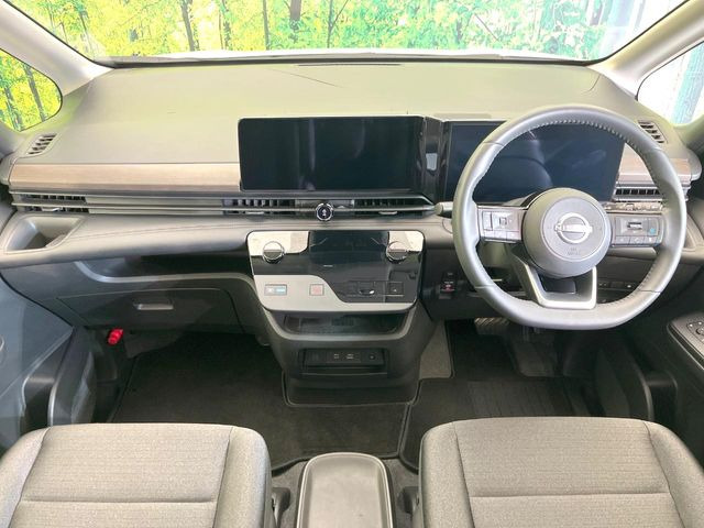 セレナ1.4 e-POWER ハイウェイスターV