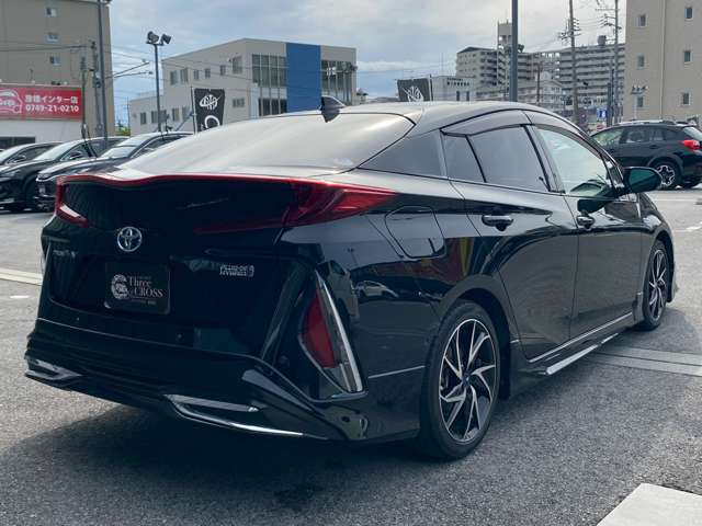スリークロス滋賀店の車両は最長2年の安心保証も別途有料でお付けできます!詳細は当店スタッフまでお気軽にお問い合わせ下さい。