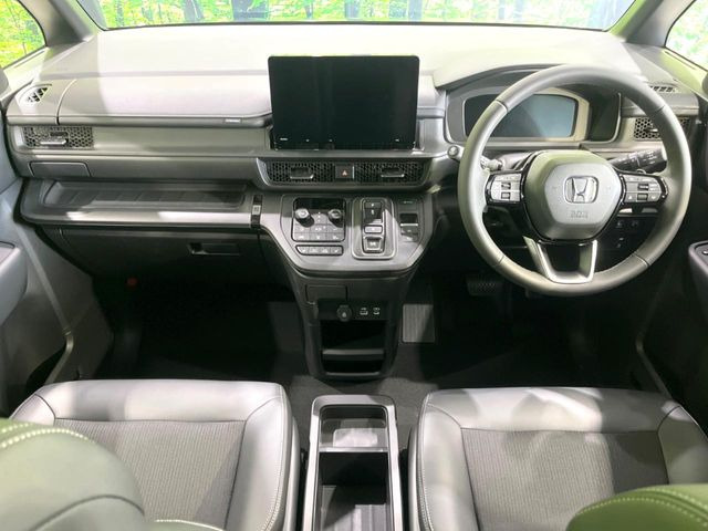 ステップワゴン2.0 e:HEV スパーダ