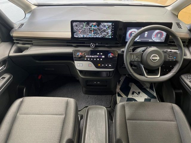 セレナ1.4 e-POWER ハイウェイスターV