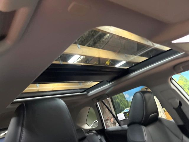RAV42.0 G 4WD