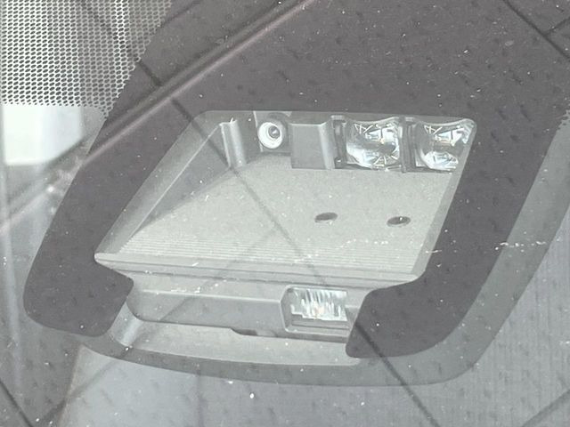 シエンタハイブリッド 1.5 G クエロ