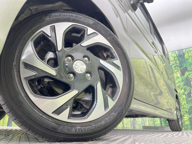 �y�����A���~�z�C�[���z�O�ςɃ}�b�`���������A���~�z�C�[���𑕒����Ă���܂��B�e��ЊO�A���~�z�C�[����A�X�^�b�h���X�^�C�����戵�����Ă���܂��B���񂲑��k����������