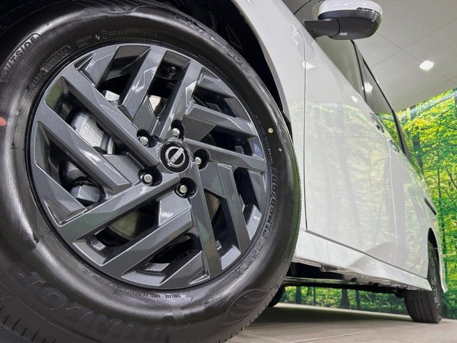 �y16�C���`�A���~�z�C�[���z�O�ςɃ}�b�`�����A���~�z�C�[���𑕒����Ă���܂��B�e��A���~�z�C�[����A�X�^�b�h���X�^�C�����戵�����Ă���܂��B���񂲑��k����������