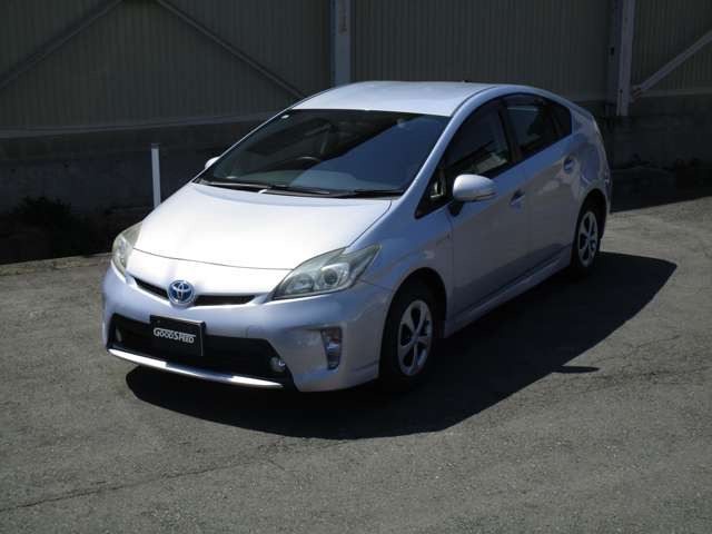 プリウス1.8 S