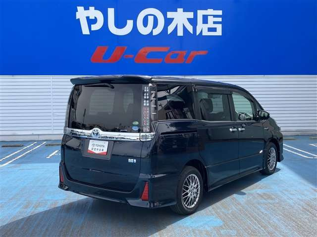 ヴォクシー1.8 ハイブリッド ZS 煌II