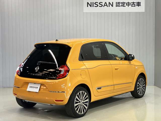 トゥインゴインテンス