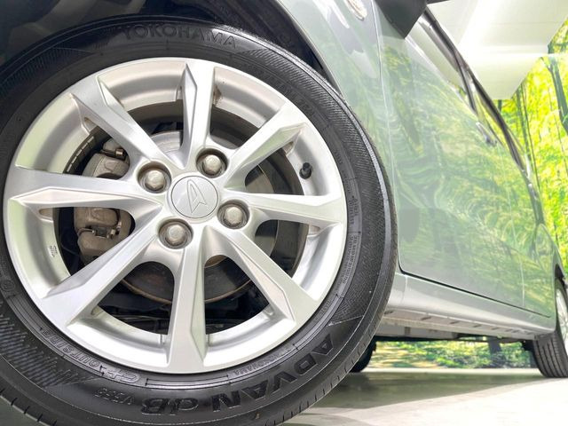 �y14�C���`�A���~�z�C�[���z�O�ςɃ}�b�`�����A���~�z�C�[���𑕒����Ă���܂��B�e��A���~�z�C�[����A�X�^�b�h���X�^�C�����戵�����Ă���܂��B���񂲑��k����������