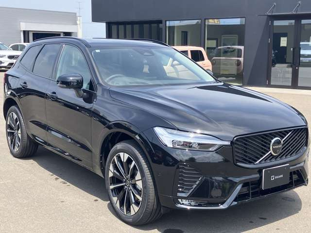 XC60ウルトラ B5 AWD ダークエディション 4WD