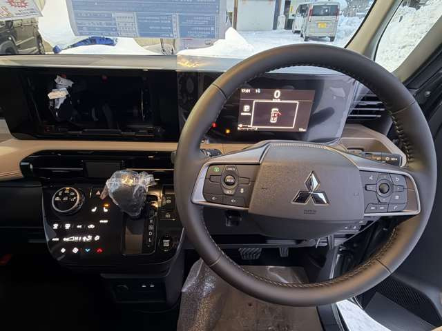 デリカミニG プレミアム 4WD
