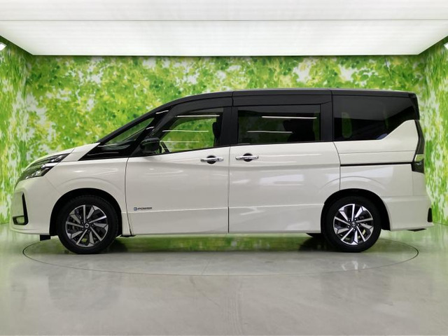 セレナ1.2 e-POWER ハイウェイスターV
