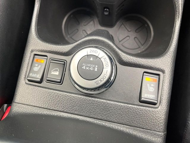 �y�I�[�����[�h4&times;4�z2WD/4WD���[�h����y�ɐ؂�ւ��\�B�R��d����2WD�A�X�^�b�N���ɖ𗧂�LOCK�AAUTO���[�h�ł�4WD�̔z���������Œ������A�H�ʏ󋵂��킸���肵��������T�|�[�g�B