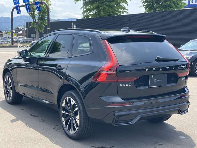 XC60ウルトラ B5 AWD ダークエディション 4WD