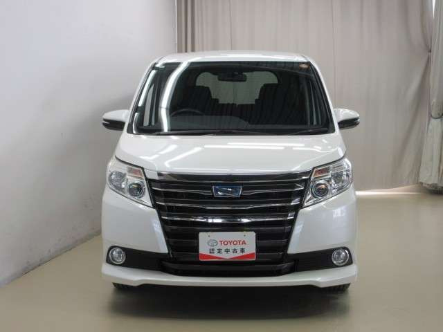 ノア1.8 ハイブリッド X ディライトプラス