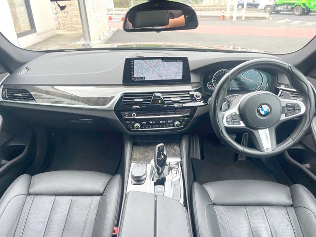 5シリーズセダン530i Mスポーツ