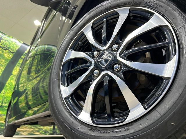 �y����14�C���`�A���~�z�C�[���z�O�ςɃ}�b�`���������A���~�z�C�[���𑕒����Ă���܂��B�e��ЊO�A���~�z�C�[����A�X�^�b�h���X�^�C�����戵�����Ă���܂��B���񂲑��k����������